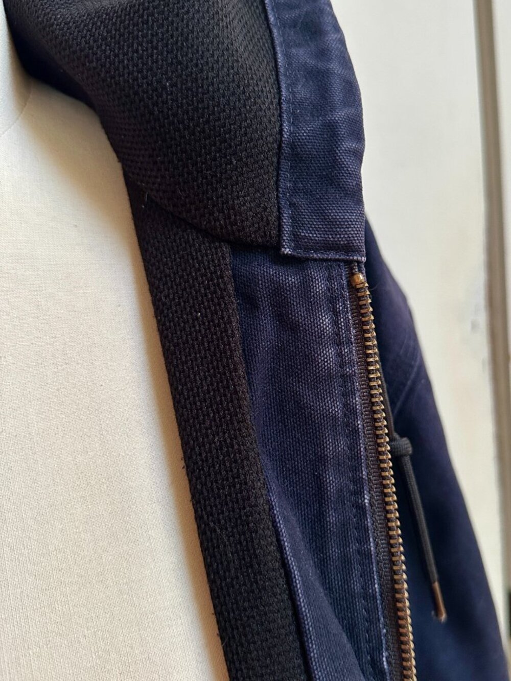 Carhartt Navy Blue Full Zip Hooded Work Coat J25 MDT Size: M Excellent Condition - Picture 15 of 16
